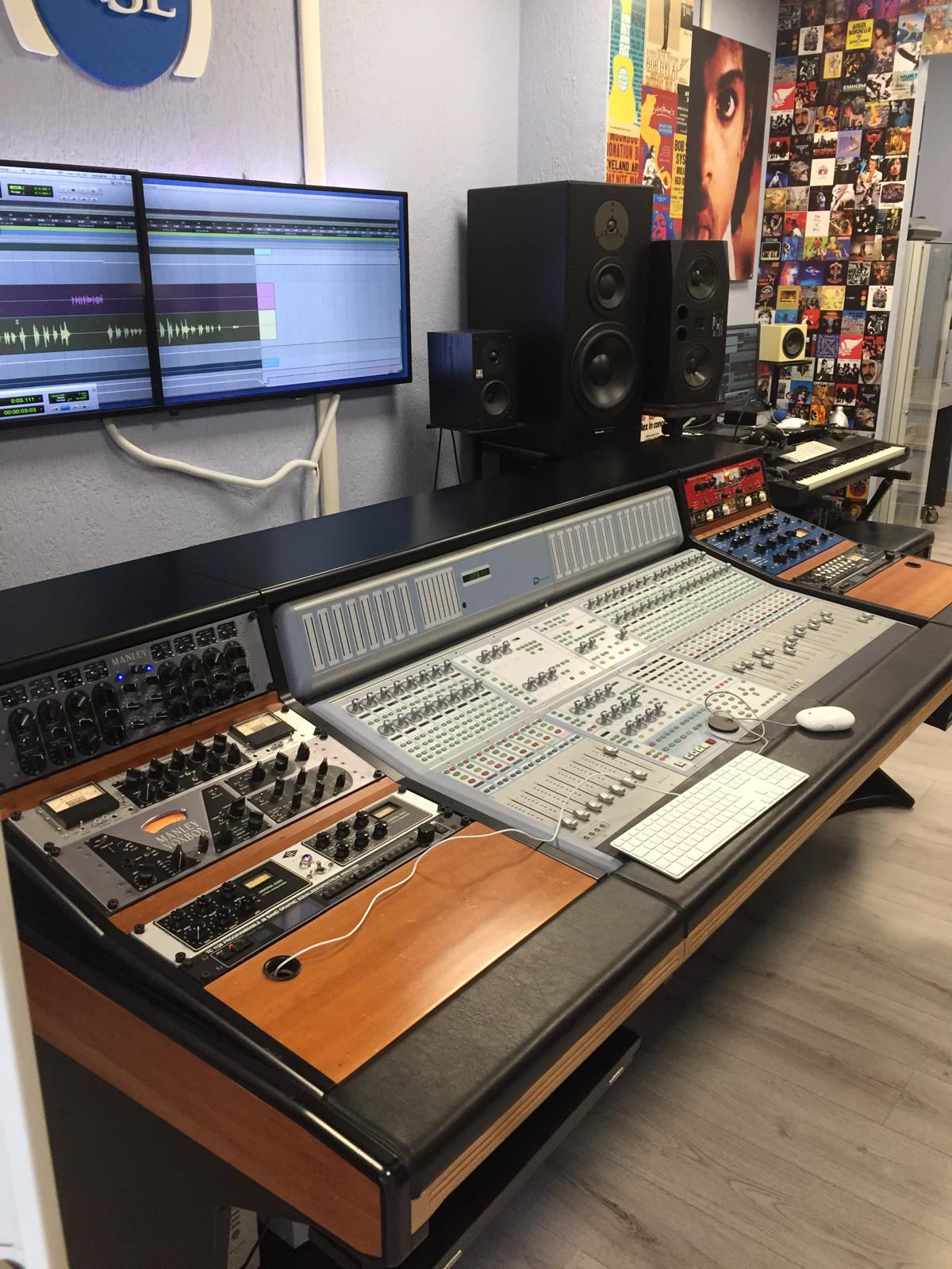North2North Studio